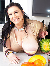 FreshPornPics presents: Sex in the kitchen